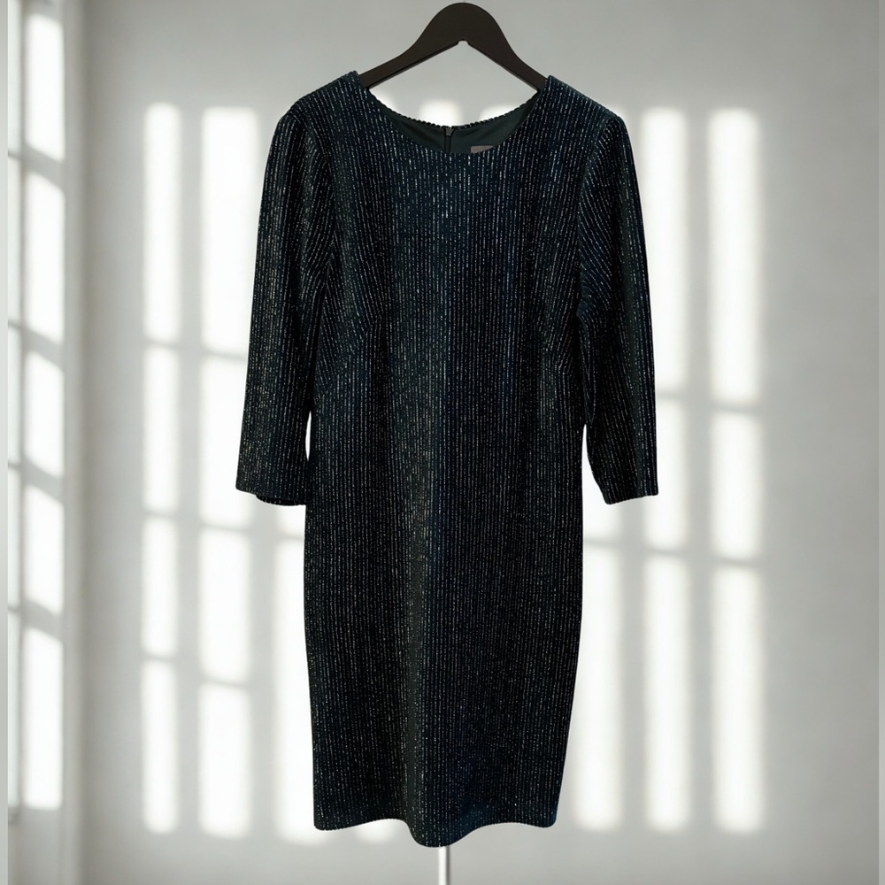 Donna Ricco Shimmering Forest green & Black half Sleeve Dress